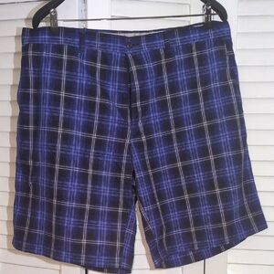 Champion's Tour Size 38 Men's Black and Blue Plaid Shorts